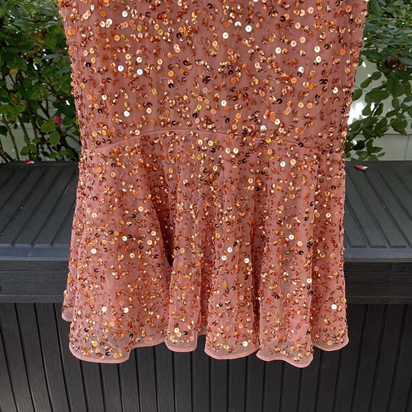Mac Duggal - Rose Gold Sequined V-Neck Flutter Cap Sleeve Trumpet Dress - Picture 6 of 16